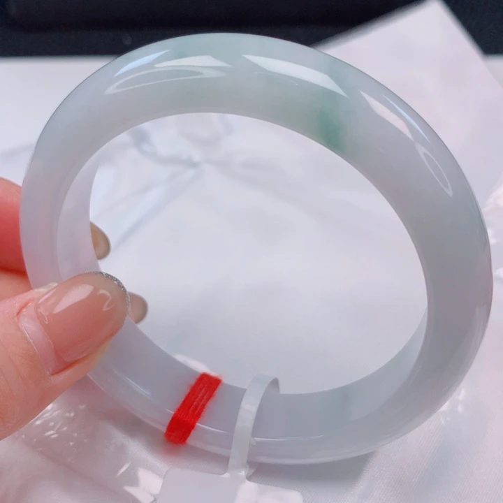 翡翠未镶嵌手镯60圈口