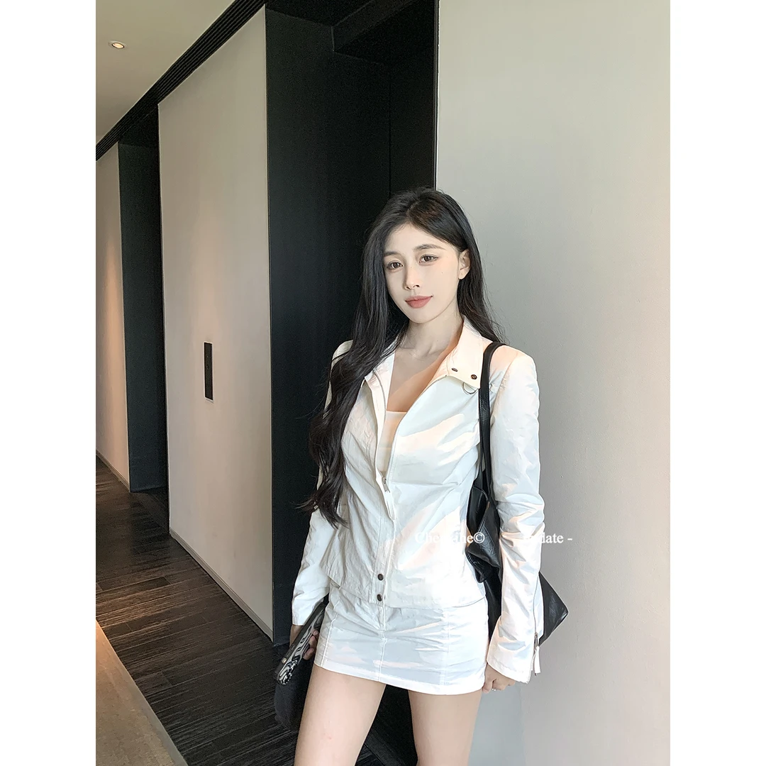 何晨曦 机能风工装套装秋新款显瘦夹克外套上衣短款半身裙 T1099A