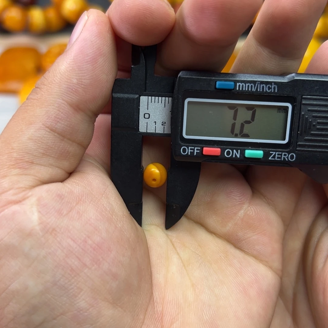 未镶嵌吊坠(不含链)蜜蜡