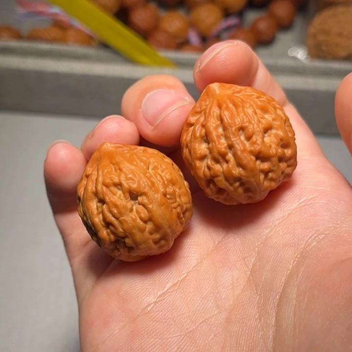 文玩核桃把件蚂蚁纹640