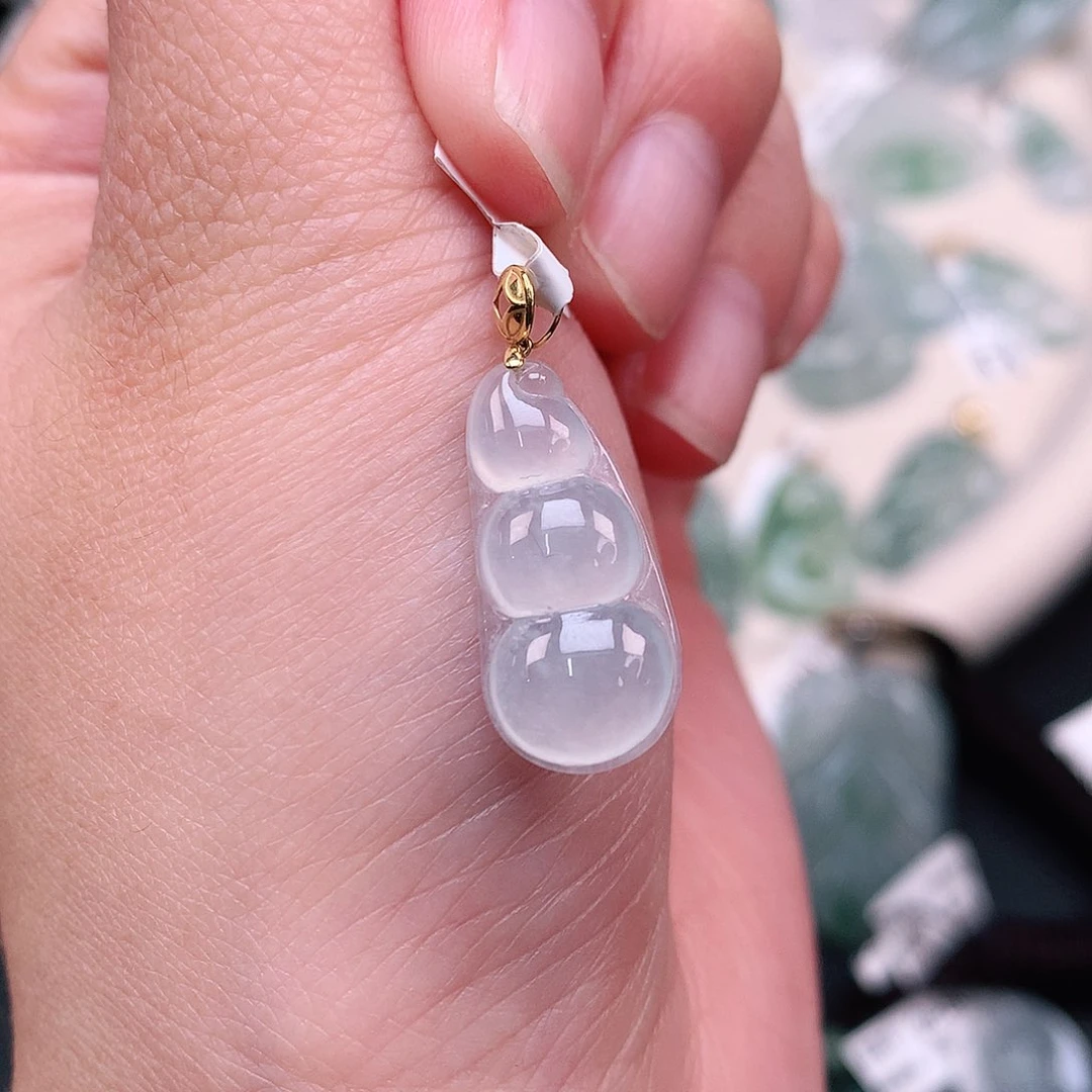 翡翠18K金镶嵌颈饰冰豆21，10.5、4