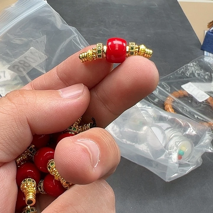 白玉菩提手串红色1083