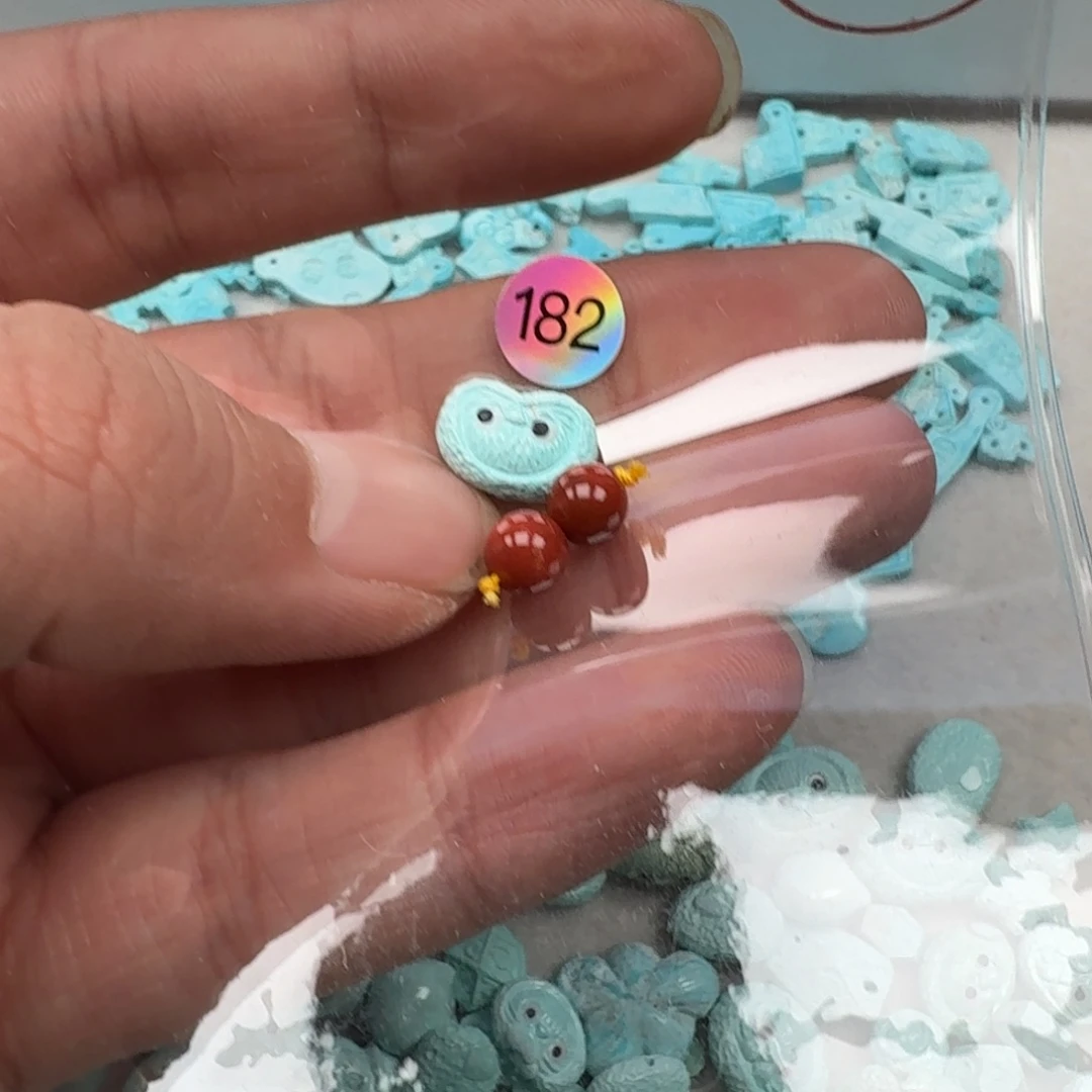 南红玛瑙未镶嵌珠宝奇石