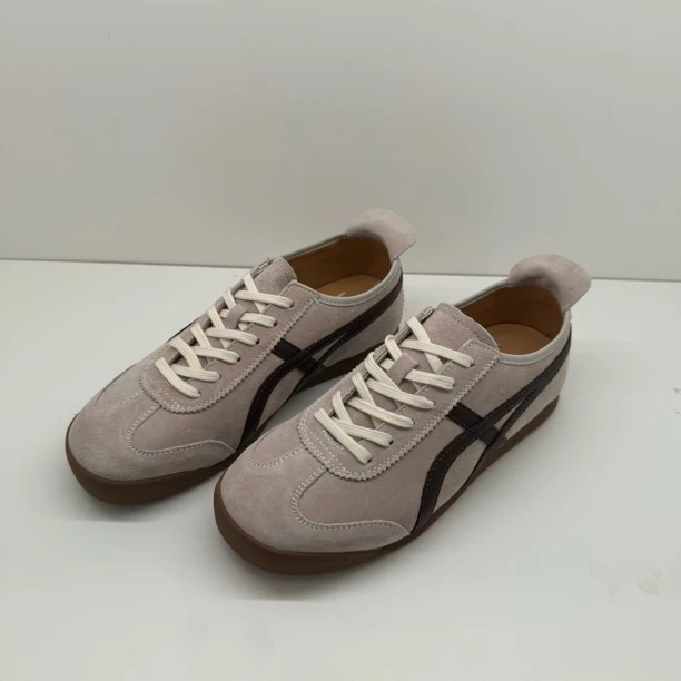 新款女款复古时尚百搭休闲平底低帮阿甘鞋单鞋