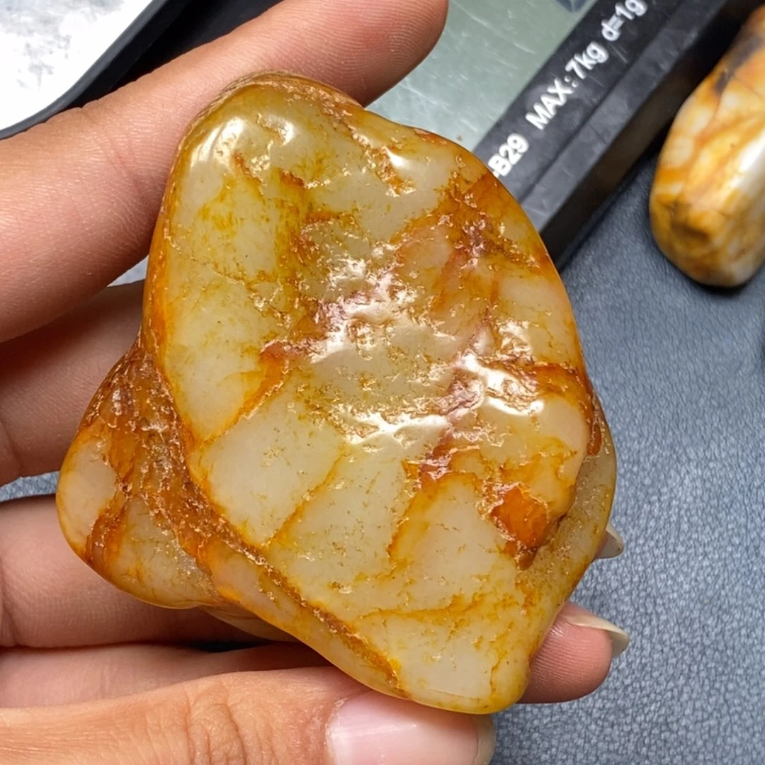 和田玉（糖玉）未镶嵌挂件