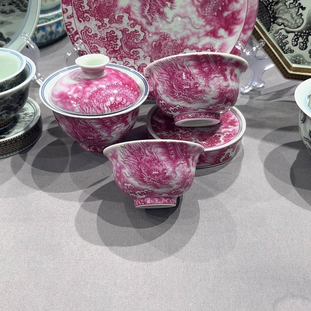 瓷片景德镇陶瓷学院副院长兼美术