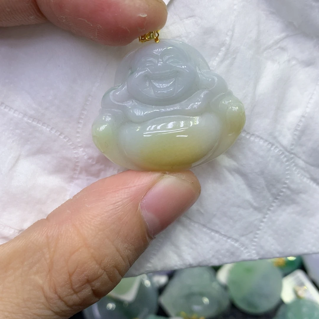 颈饰18K金镶嵌翡翠