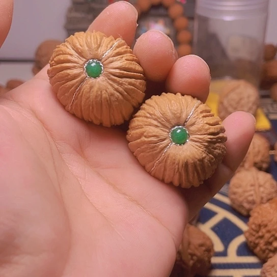 文玩核桃吊坠38全品金丝猴头元宝