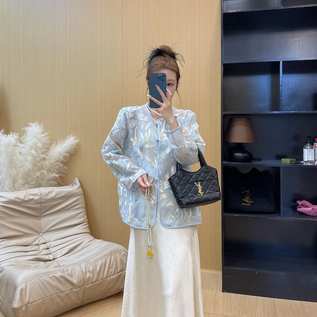 欧货夏季新款高级感洋气刺绣外套小众气质轻奢复古百搭显瘦薄款