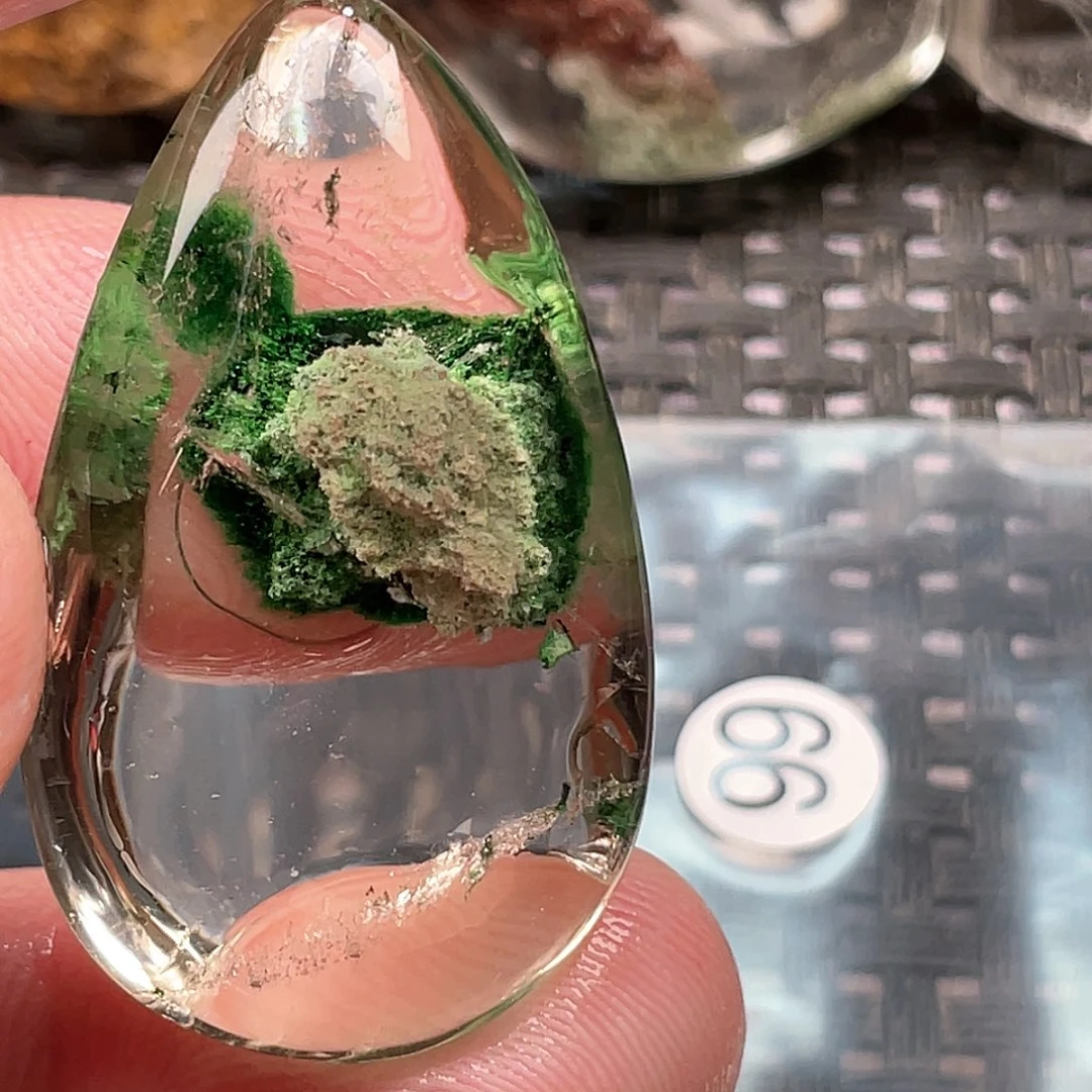 【闪购商品】颈饰未镶嵌水晶蓝****阁