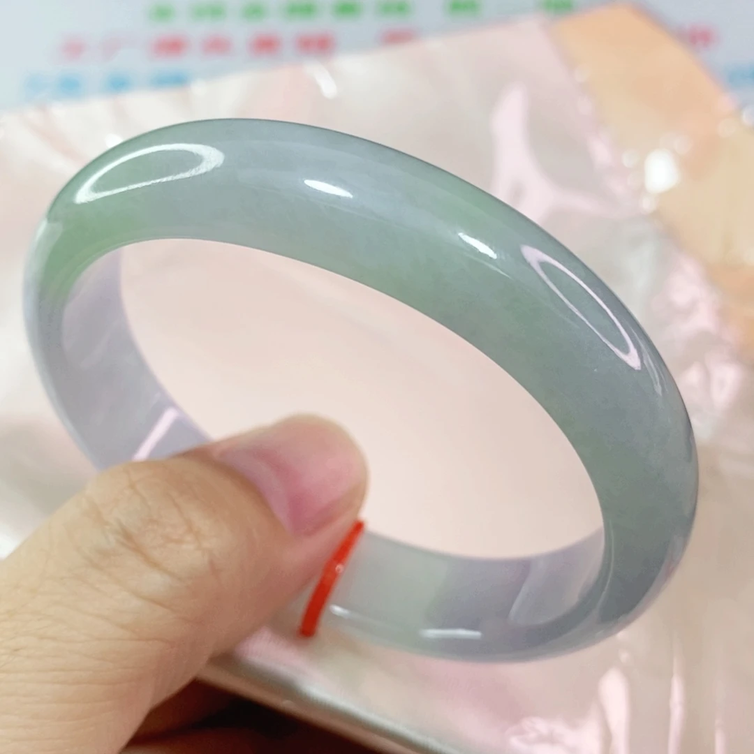 翡翠手镯未镶嵌55圈口贵妃