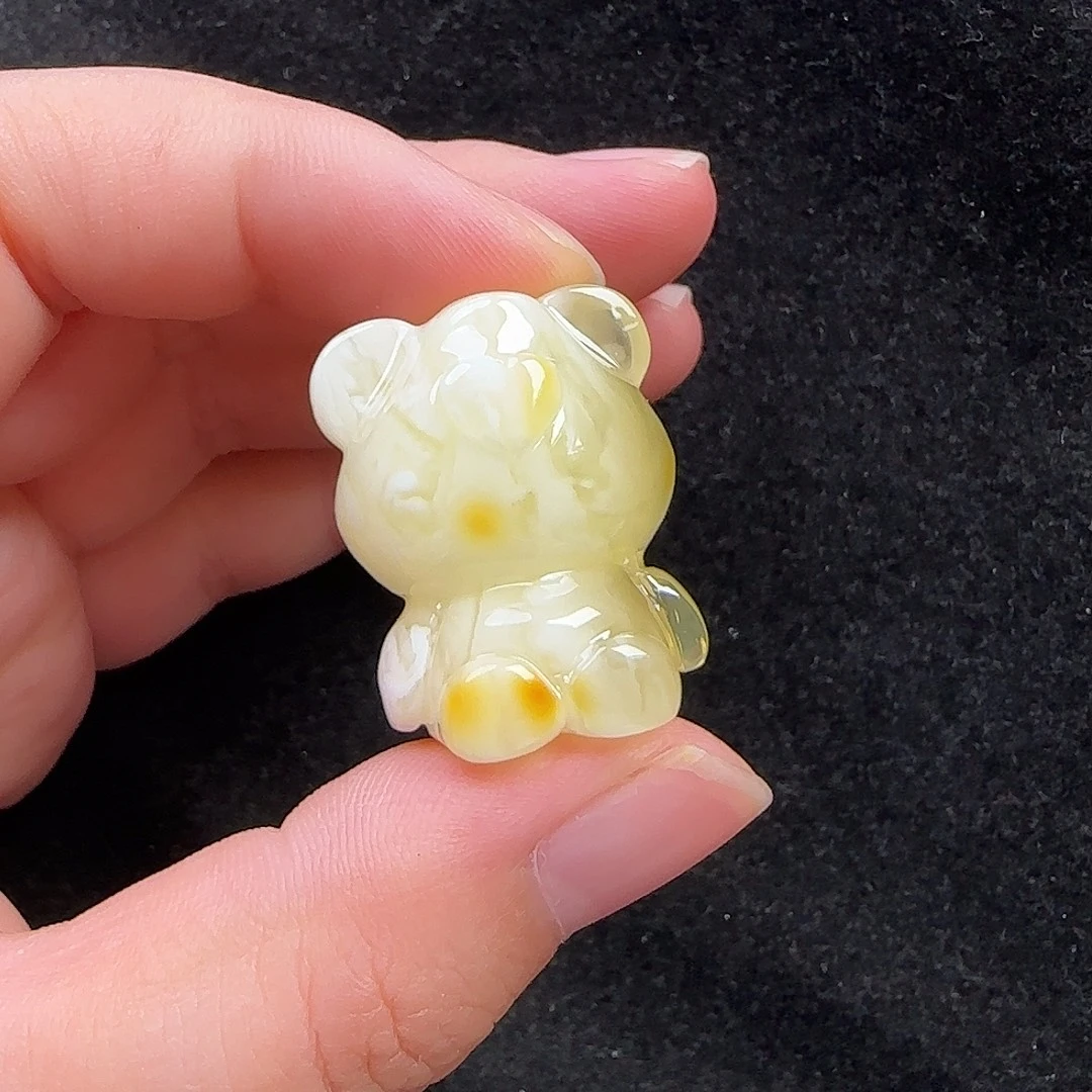 蜜蜡未镶嵌珠宝奇石