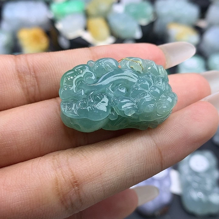 翡翠未镶嵌颈饰天然缅甸翡翠