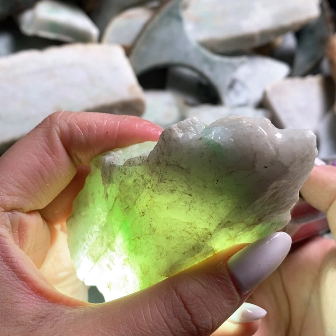 颈饰未镶嵌翡翠天然翡翠