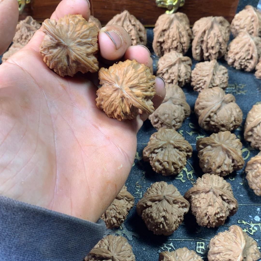 知***言猴头核桃吊坠文玩核桃磨盘狮子头40