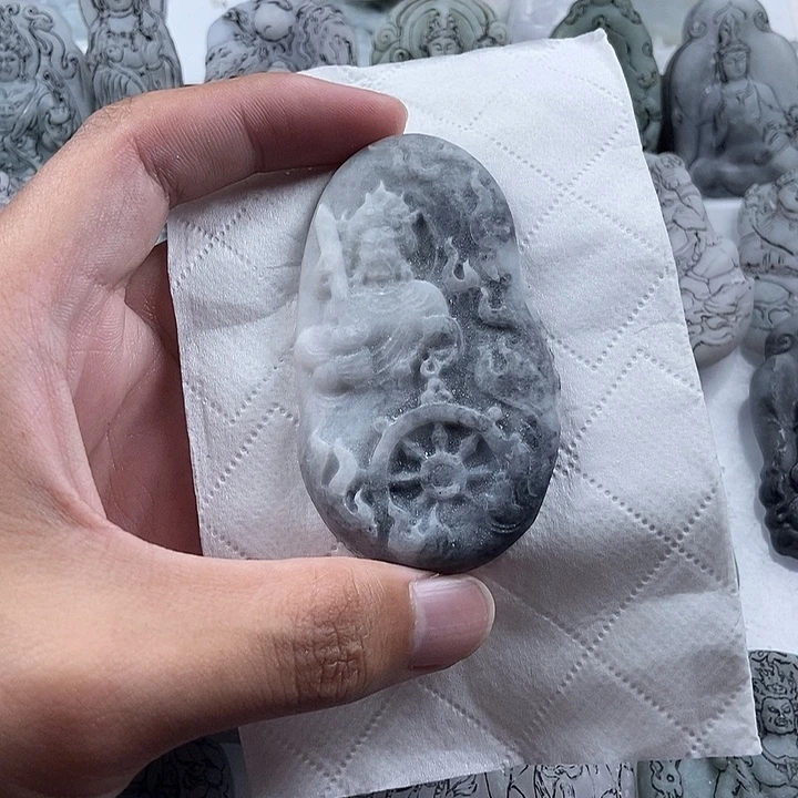定制翡翠未镶嵌吊坠
