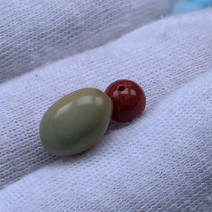 南红玛瑙未镶嵌珠宝奇石