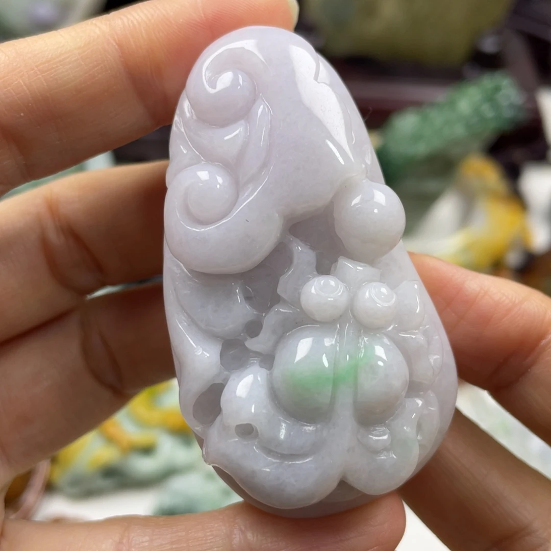 翡翠未镶嵌颈饰牌子