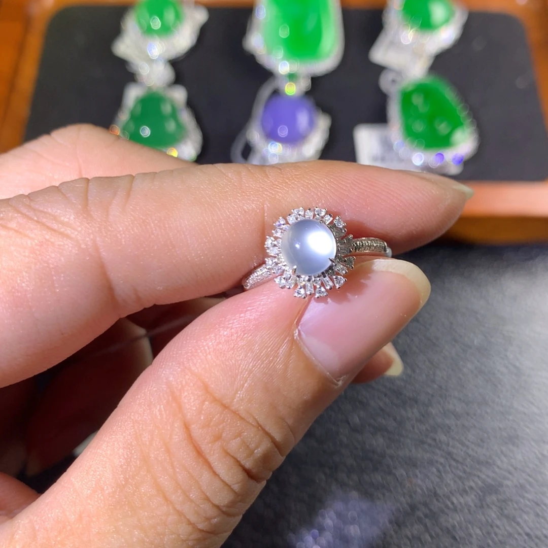 翡翠18K金镶嵌戒指翡翠