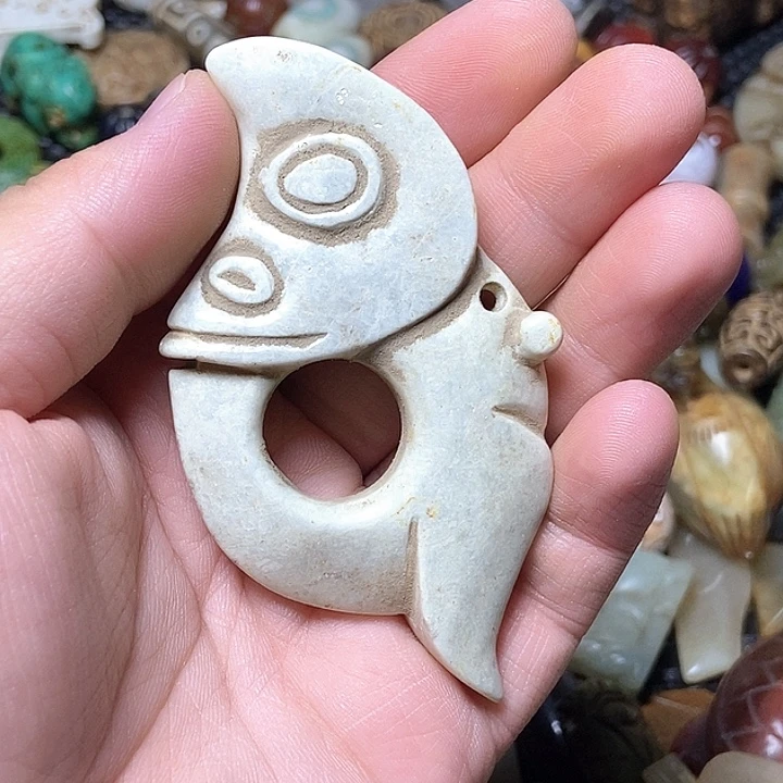 和田玉未镶嵌颈饰95