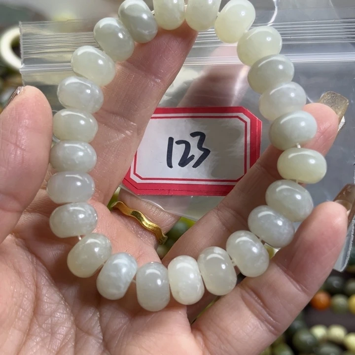 蛇纹石玉未镶嵌手链