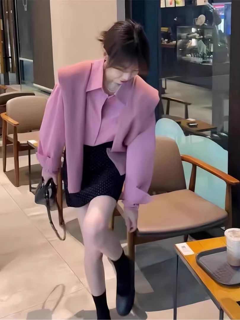 秋季女装2025新款休闲软糯粉色系衬衣披肩显瘦短裙气质穿搭三件套