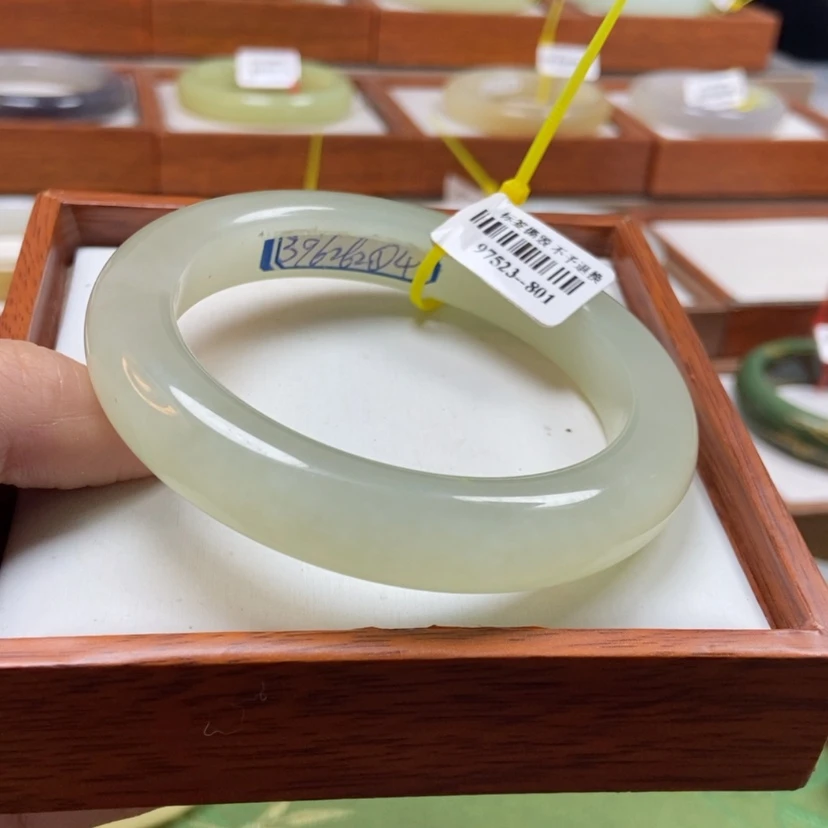 【闪购商品】和田玉手镯未镶嵌58/59