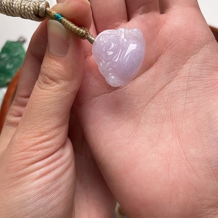 翡翠未镶嵌颈饰11