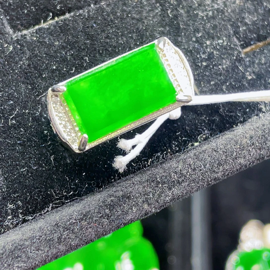 翡翠未镶嵌颈饰161