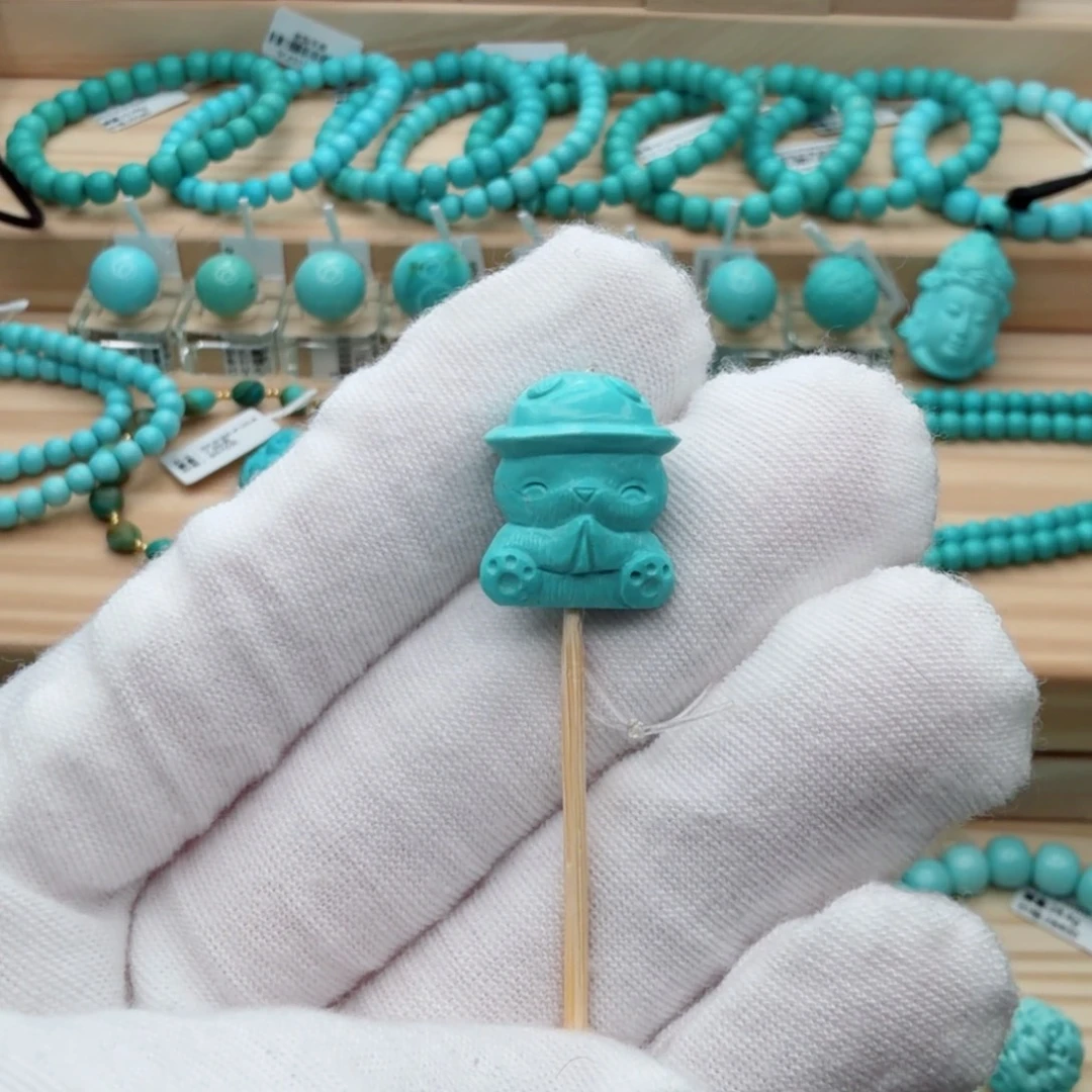 绿松石未镶嵌珠宝奇石