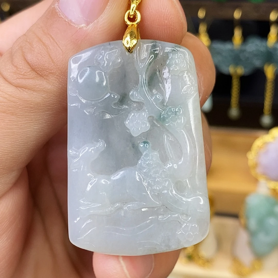 颈饰未镶嵌翡翠吊坠