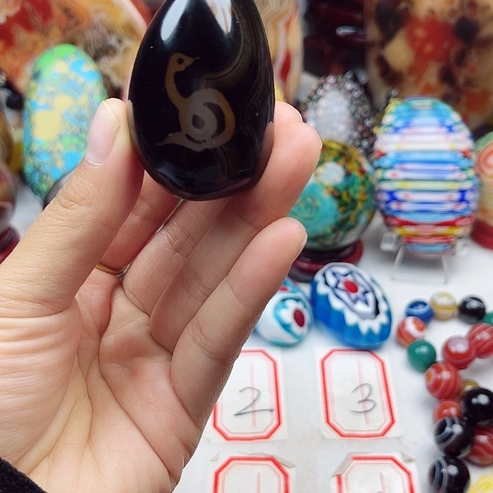 玛瑙/玉髓未镶嵌珠宝奇石