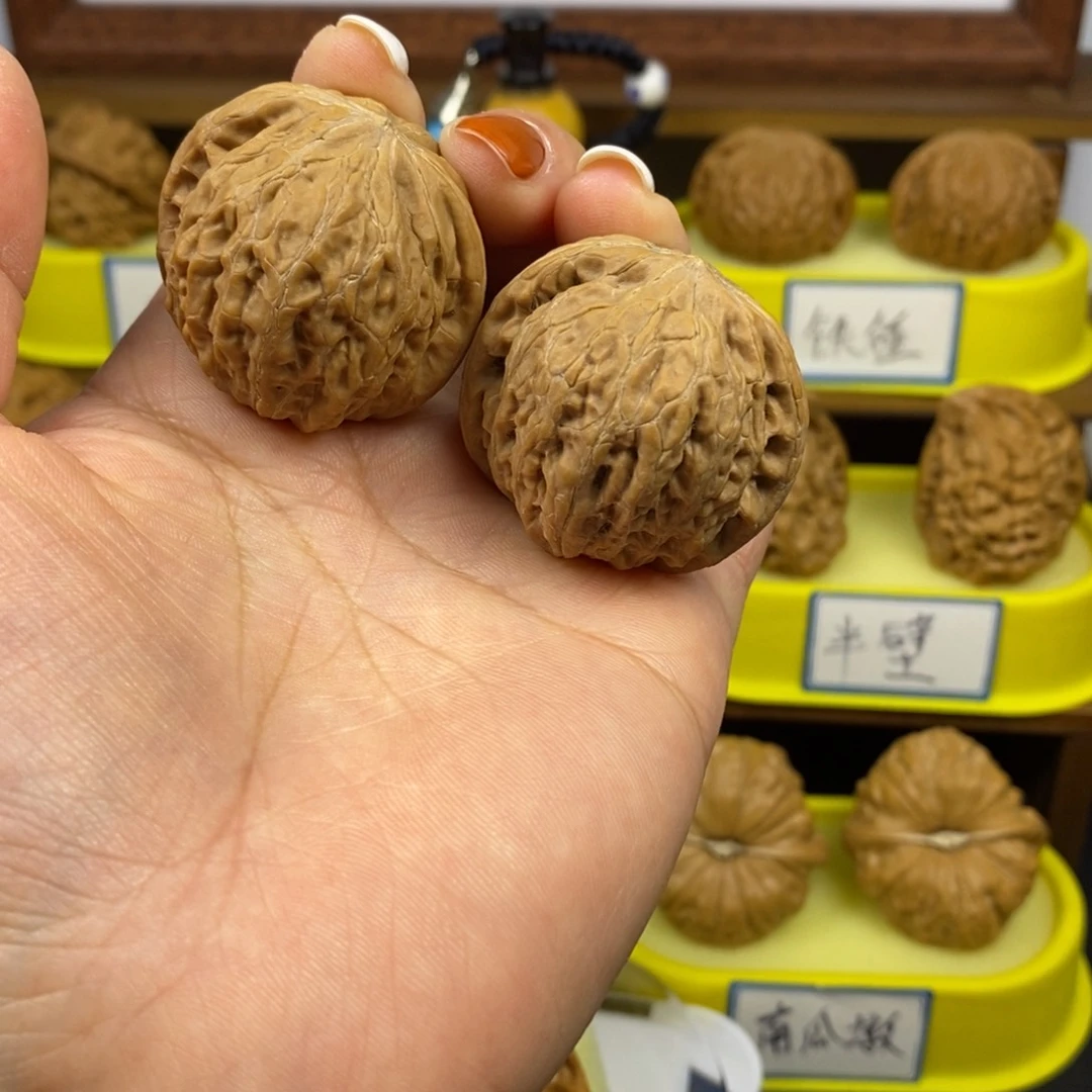 核桃铁锤 尖部有黄 文玩/木作/... 文玩把件