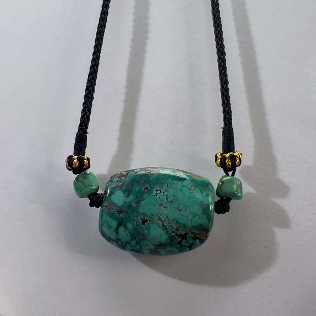 绿松石未镶嵌挂件