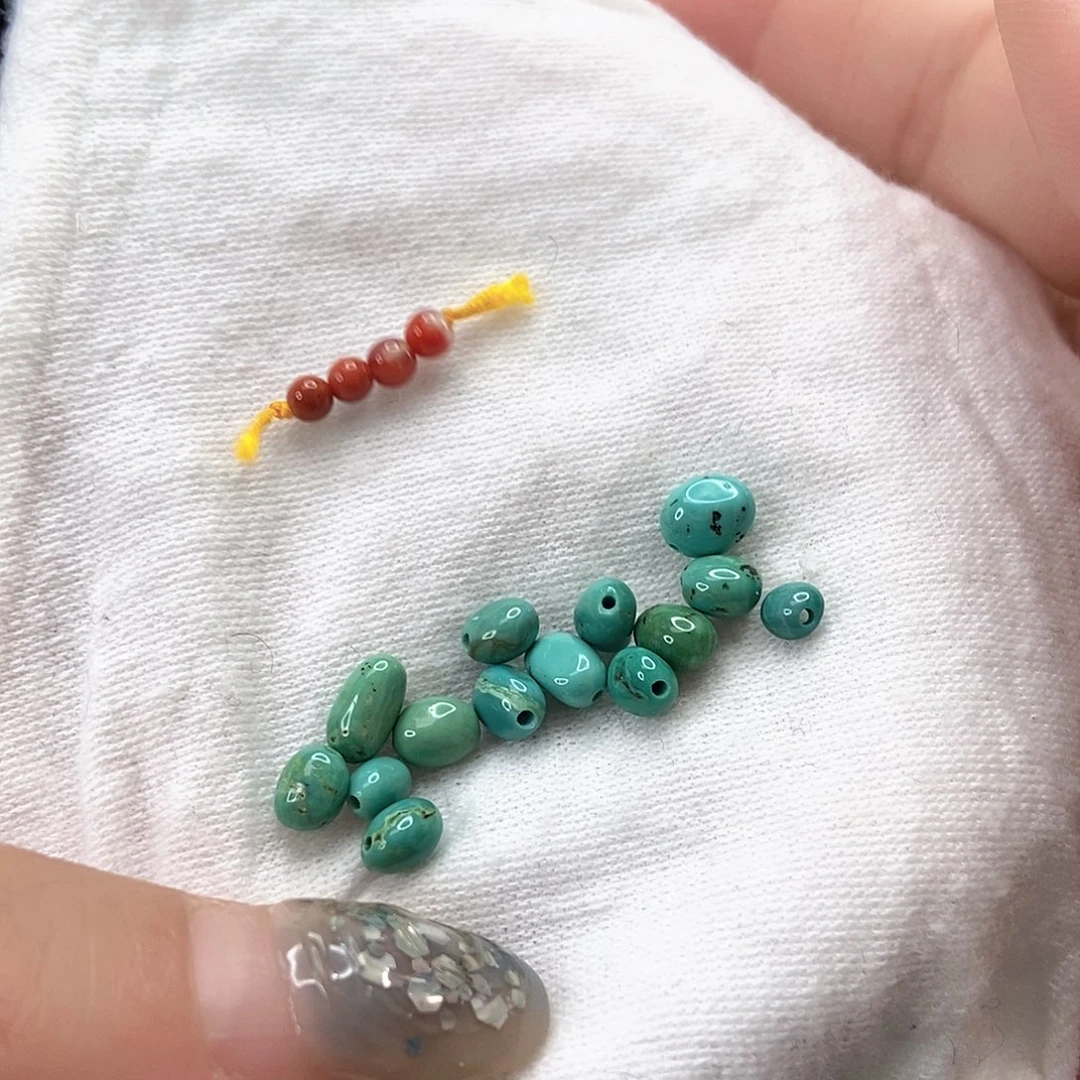 南红玛瑙未镶嵌珠宝奇石