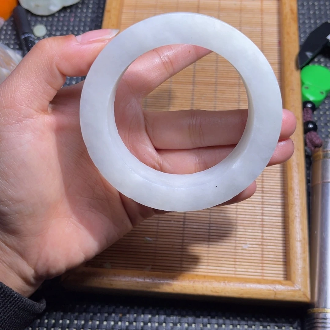 未镶嵌和田玉车挂