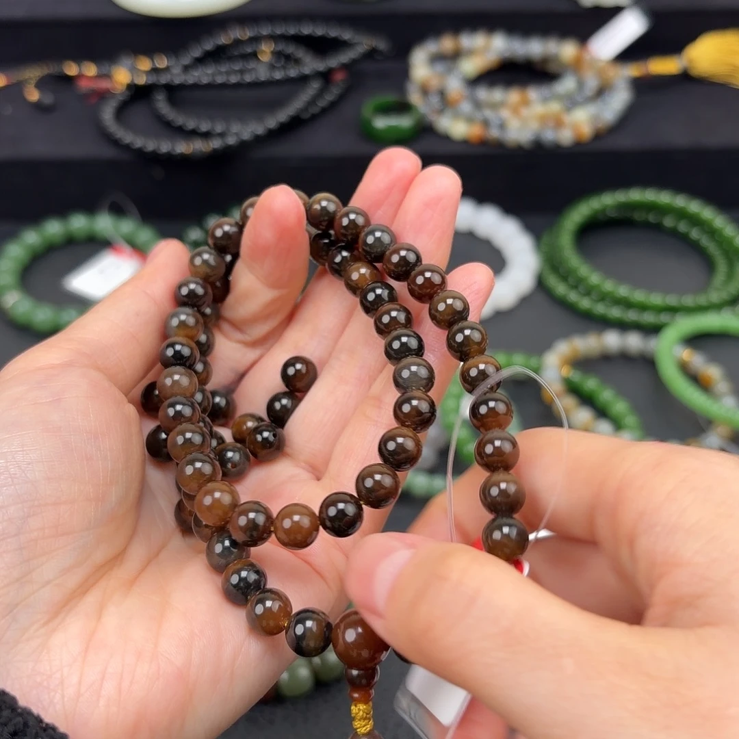 大****和田玉未镶嵌手链