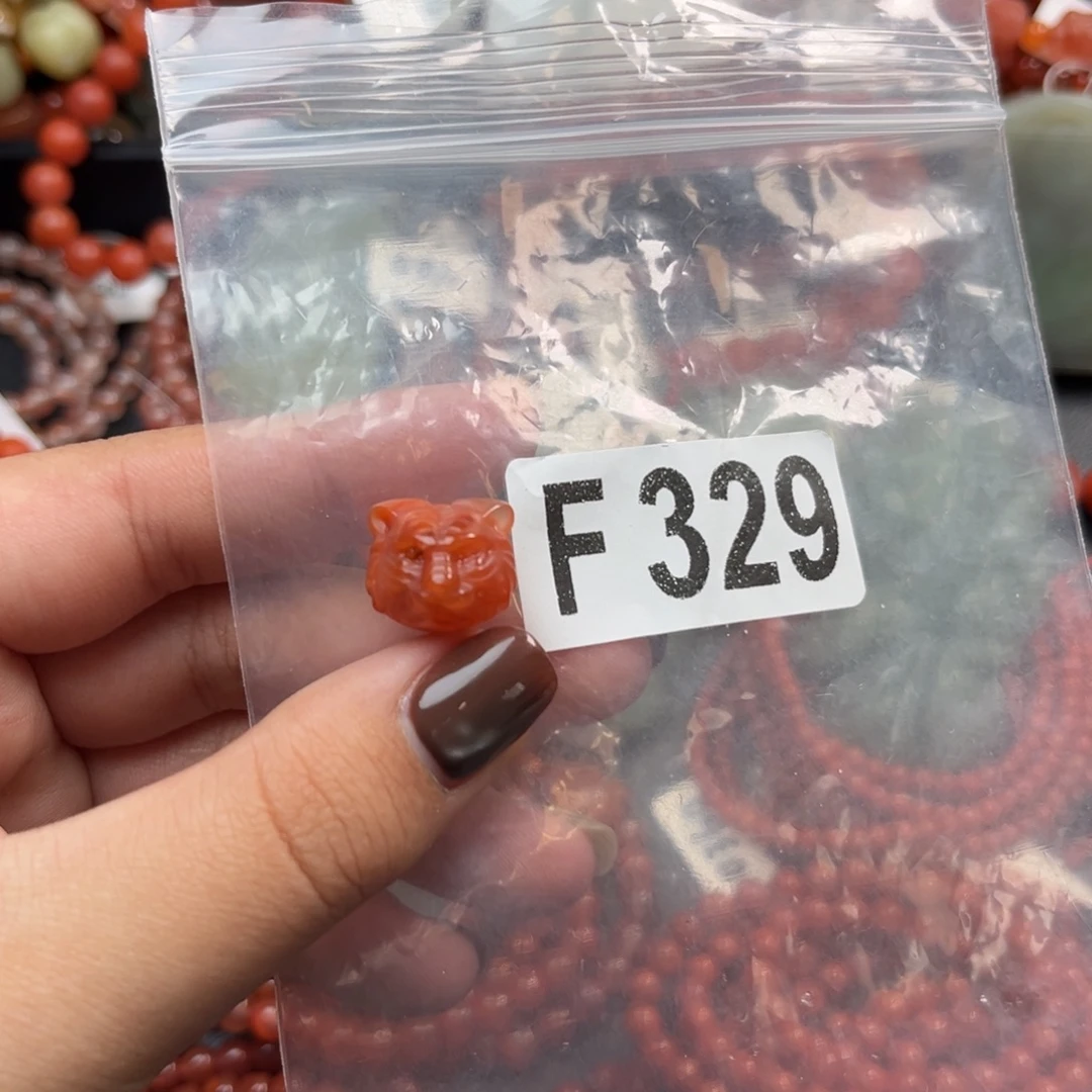 南红玛瑙未镶嵌珠宝奇石