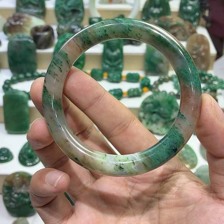 独山玉未镶嵌手镯57.5圈口