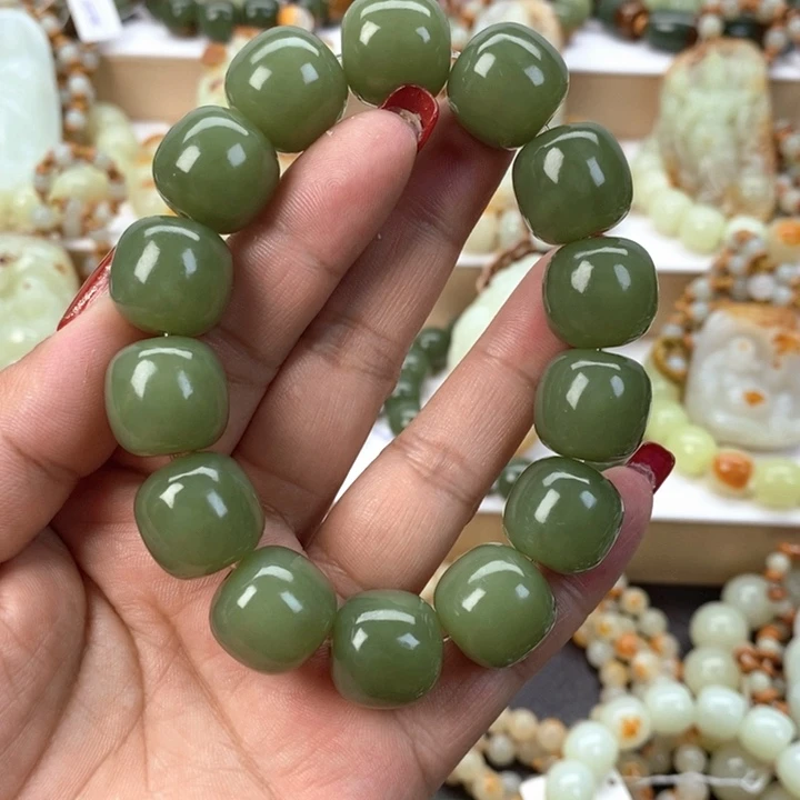 【闪购商品】透闪石质玉手串未镶嵌