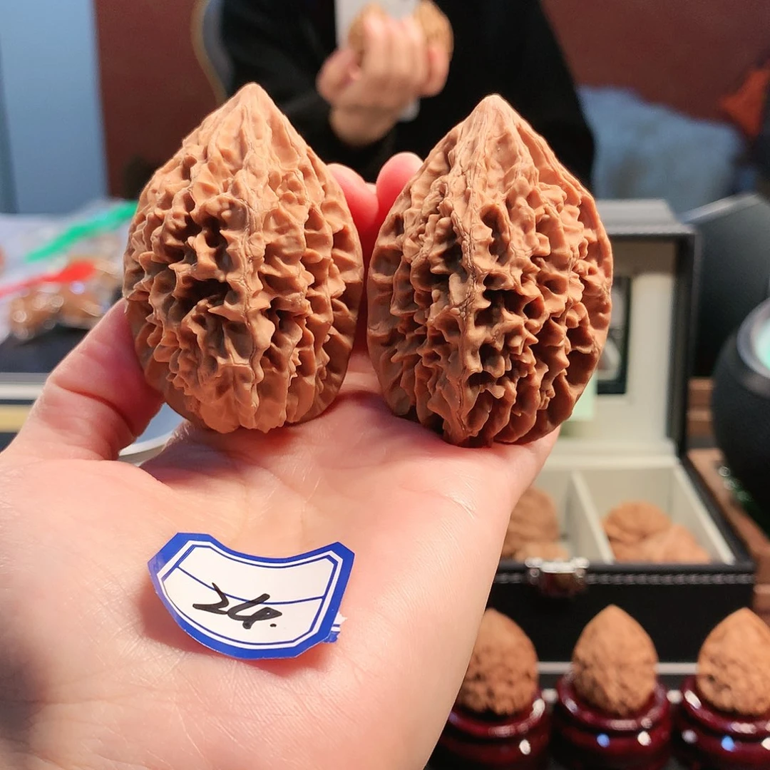 【闪购商品】吊坠文玩核桃招财鼠 41尺