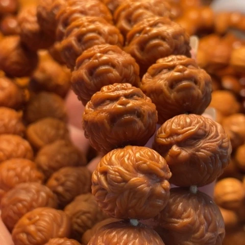 手串猴头核桃玉*舞台