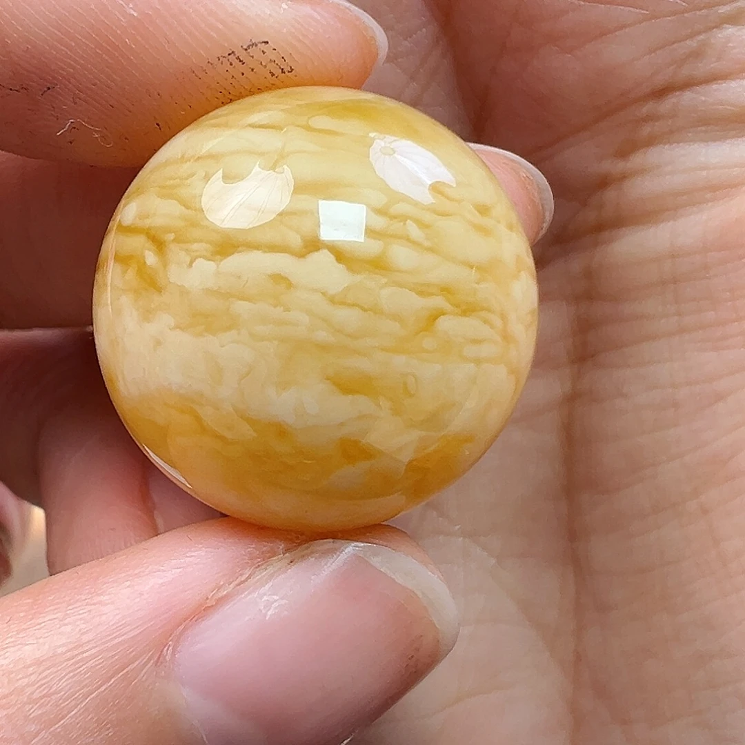 蜜蜡未镶嵌珠宝奇石