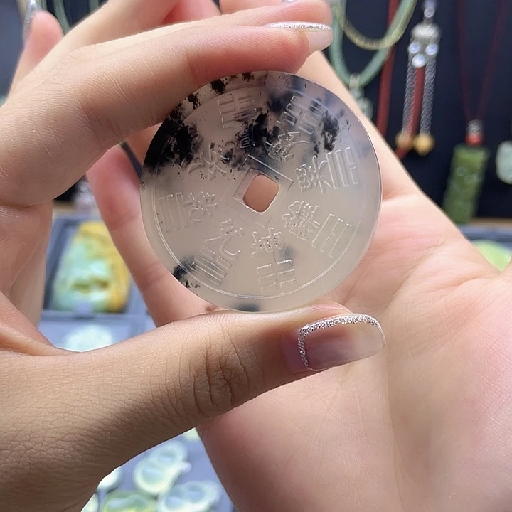 A***！蛇纹石玉未镶嵌颈饰