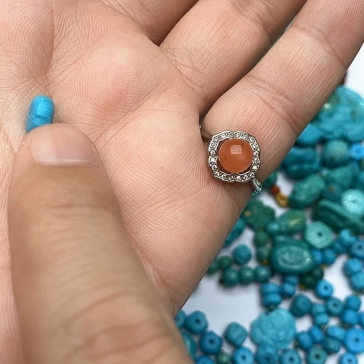 南红玛瑙未镶嵌珠宝奇石