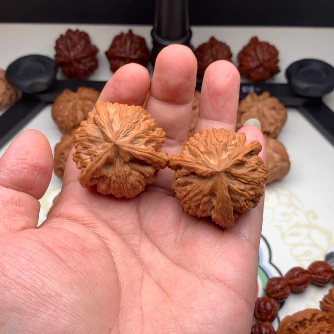 o***.文玩核桃把件御龙粗筋42