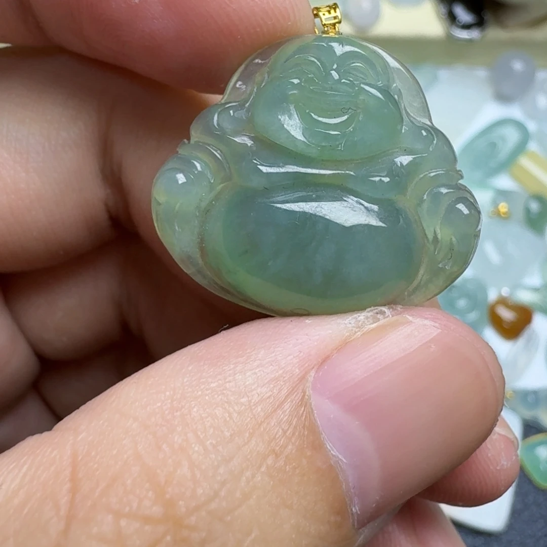 颈饰18K金镶嵌翡翠佛公
