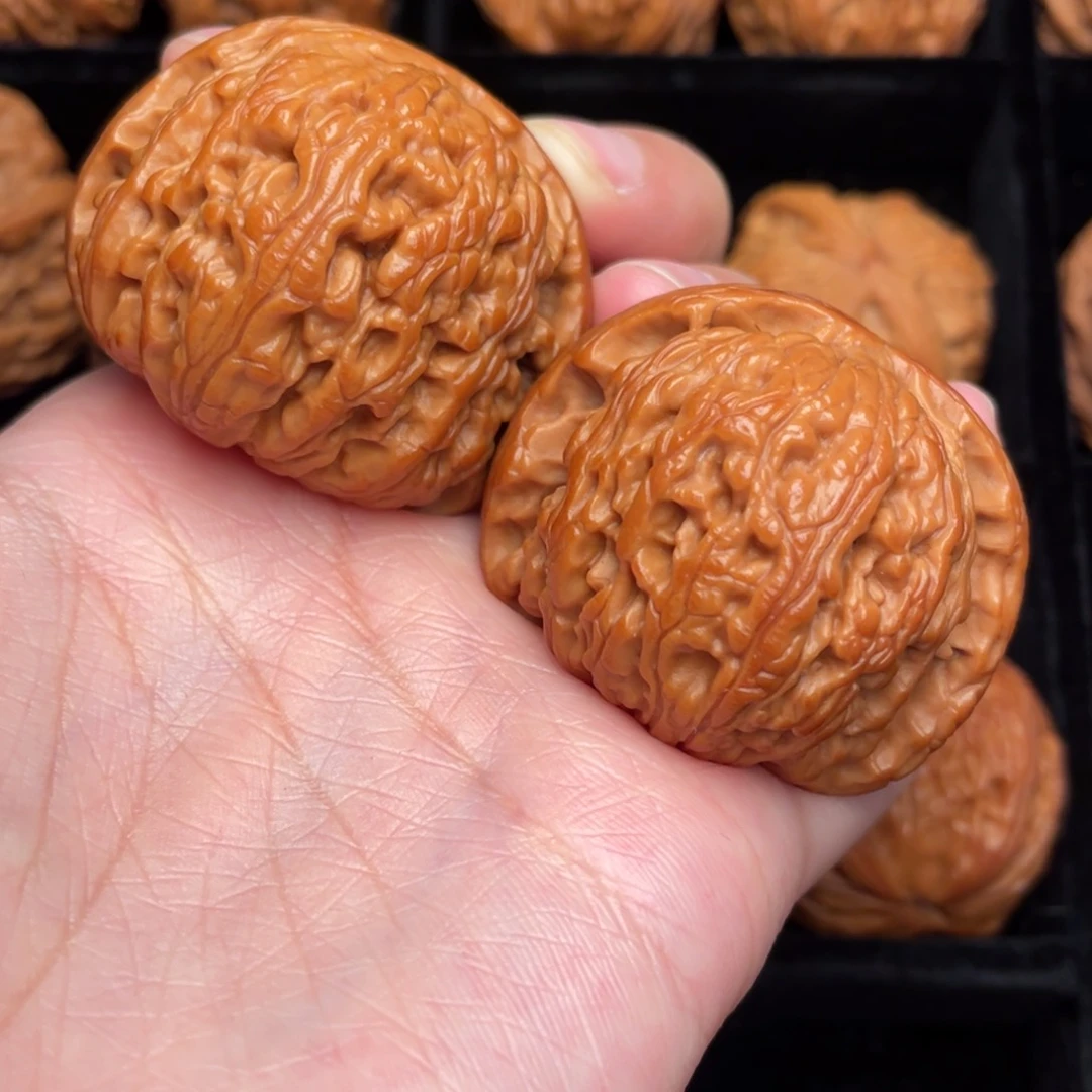 文玩核桃吊坠秦岭野生文玩核桃