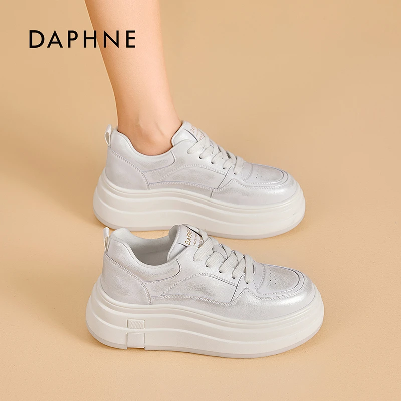 Daphne/达芙妮厚底板鞋2025秋季新款潮流百搭网红增高休闲鞋女款
