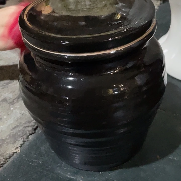 陶瓷花瓶，部分微瑕